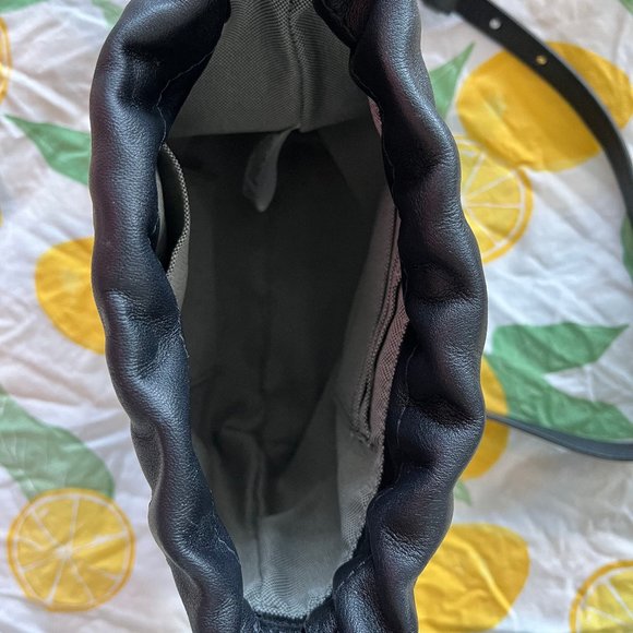 FOSSIL Gigi Small Drawstring Crossbody Black - Picture 4 of 5